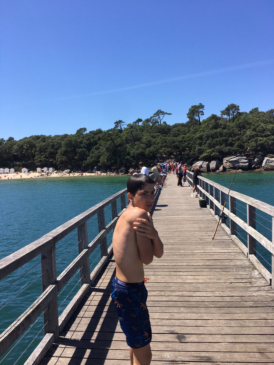 imfamous85's tweet photo. Voilà ma journée #plage #iledenoirmoutier #vendee #plagedesdames un endroit de paradis 😂 https://t.co/OXpQJgmChz