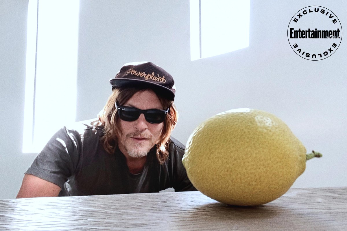 TWDBrasil's tweet photo. Norman Reedus em Portraits da Entertainment Weekly para a Comic-Con. #ComicConAtHome https://t.co/6uASj5QDD7
