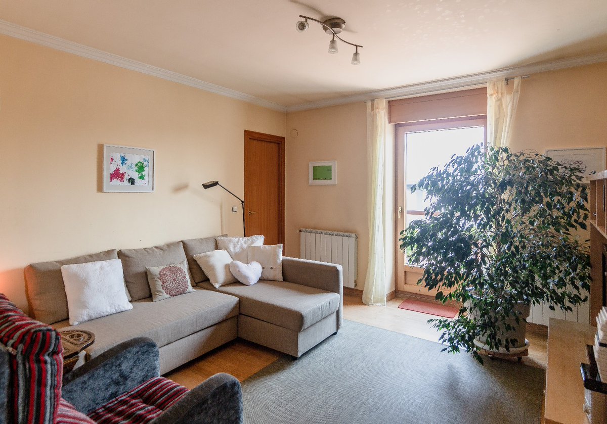 BurutaranInmo's tweet image. Z31965 Anunciamos nuevo precio para dúplex en villa con mucho encanto. Terraza amplia. Salón con salida a terraza. 

bit.ly/34GClub

#Donostia #SanSebastian #Gipuzkoa #Inmobiliaria #PisoEnVenta #GrupoExin10 #RealEstate #Decoracion #HomeStaging #Staging #StagingHouses