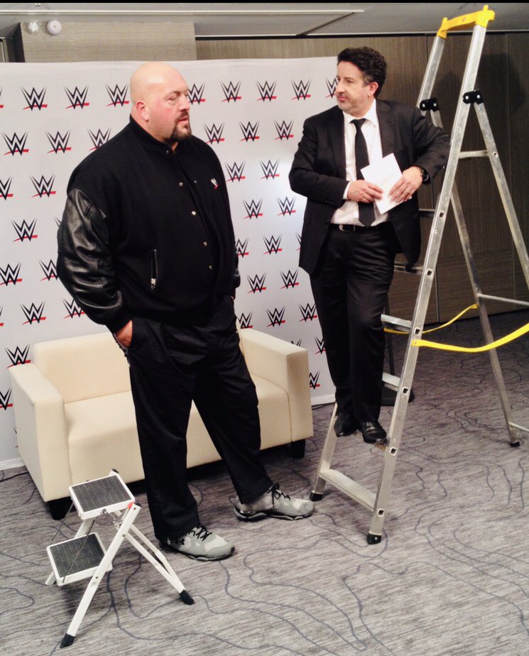 PhilippeChereau's tweet photo. Ce soir les rรฉsultats de #ExtremeRules2020 Avec @CAgiusILD ร 20h50 sur @AB1TV #catchraw
Un main event sous haute tension : @RandyOrton vs @WWETheBigShow !
Oh oui, ce soir cโest le show le plus show de tous les ....BIG SHOW!
@WWEFrance https://t.co/stl8An0dK1