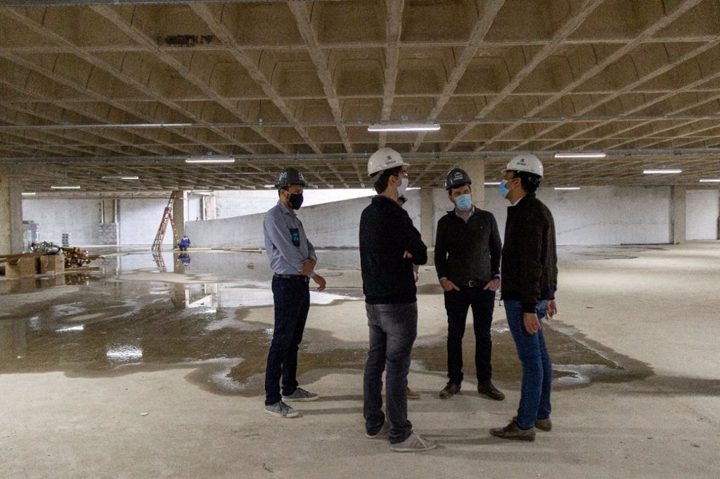 pauloabarbosa's tweet photo. 🚧NOVO CENTRO DE CONVENÇÕES TEM PREVISÃO DE ENTREGA PARA OUTUBRO🚧
As obras do Novo Centro de Convenções seguem avançando e já chegamos a 80% do prédio concluído. Teremos um espaço + #amplo, #moderno, totalmente #climatizado e com #estacionamento coberto. https://t.co/Gcmnh5KdWs