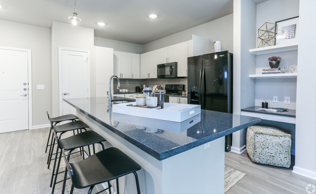 WellsJunction's tweet image. If you love to cook, you’ll love our kitchens! There’s plenty of room to create delicious meals. What have you been cooking up lately? 😋