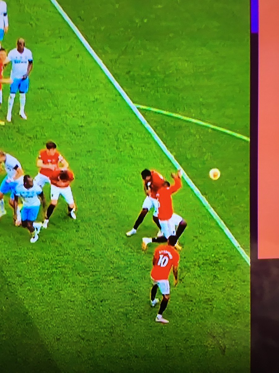 TrollFootball's tweet photo. Man Utd have finally found an answer to their goalkeeping problems. It's Paul Pogba. https://t.co/FA5VmU64uE