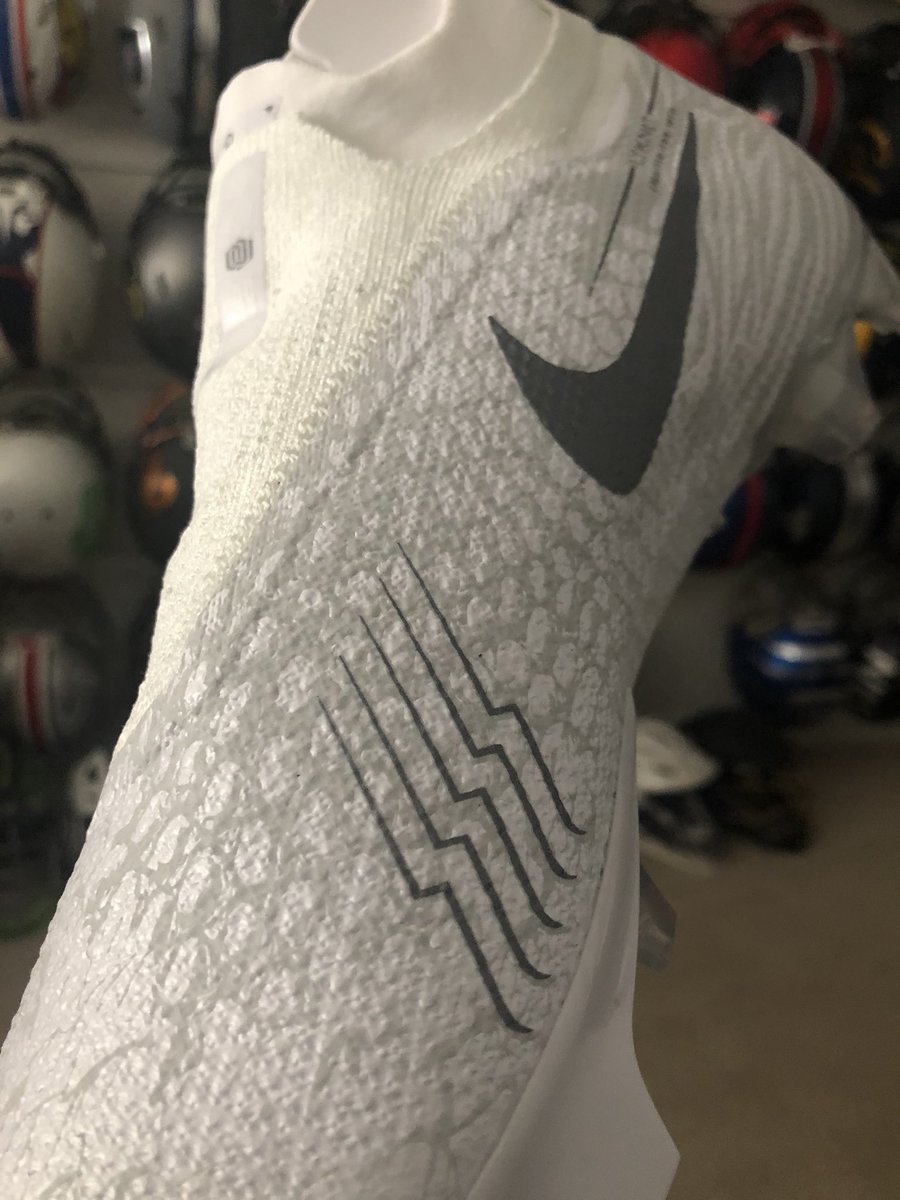 Skye_Tilson's tweet photo. Got the new Vapor Edge Elite 360 OBJ cleats in hand and really cool to see the ghost lacing system.

#uniswag https://t.co/9WwZ2KSImC