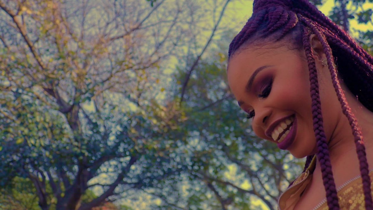 mpeelyon's tweet photo. #SoGood promo video by @GabrielYoungStar ft @djodyccy and @freedom_musiq releasing on the 24th of July with the actual song. Stay tuned.
@mpeethedop ❤👑🎥 https://t.co/cr8291Y5Td