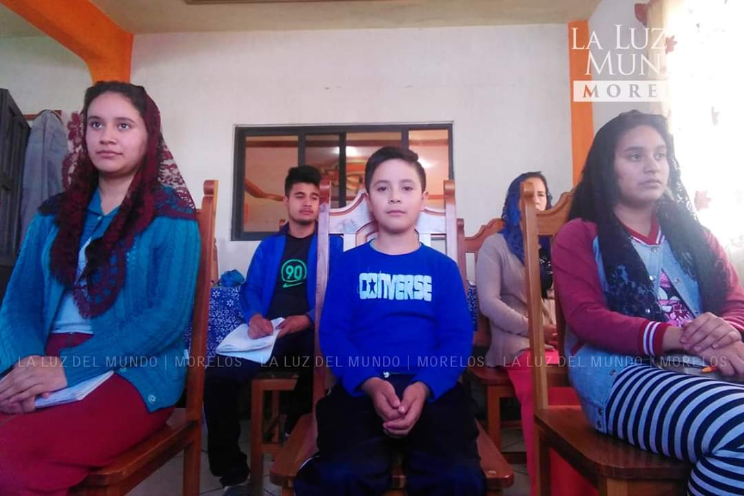 lldmmorelos's tweet photo. Las iglesias del distrito XXV en Morelos también se preparan para participar de la santa cena convocada por el excelentísimo Apóstol de Jesucristo Naasón Joaquín García.
#LLDM #WeAreLigth #DistritoXXV #LLDMNews #LaLuzDelMundo #IglesiaDelDiosVivo #LLDMmorelos #Morelos https://t.co/VGe5rvQhNL