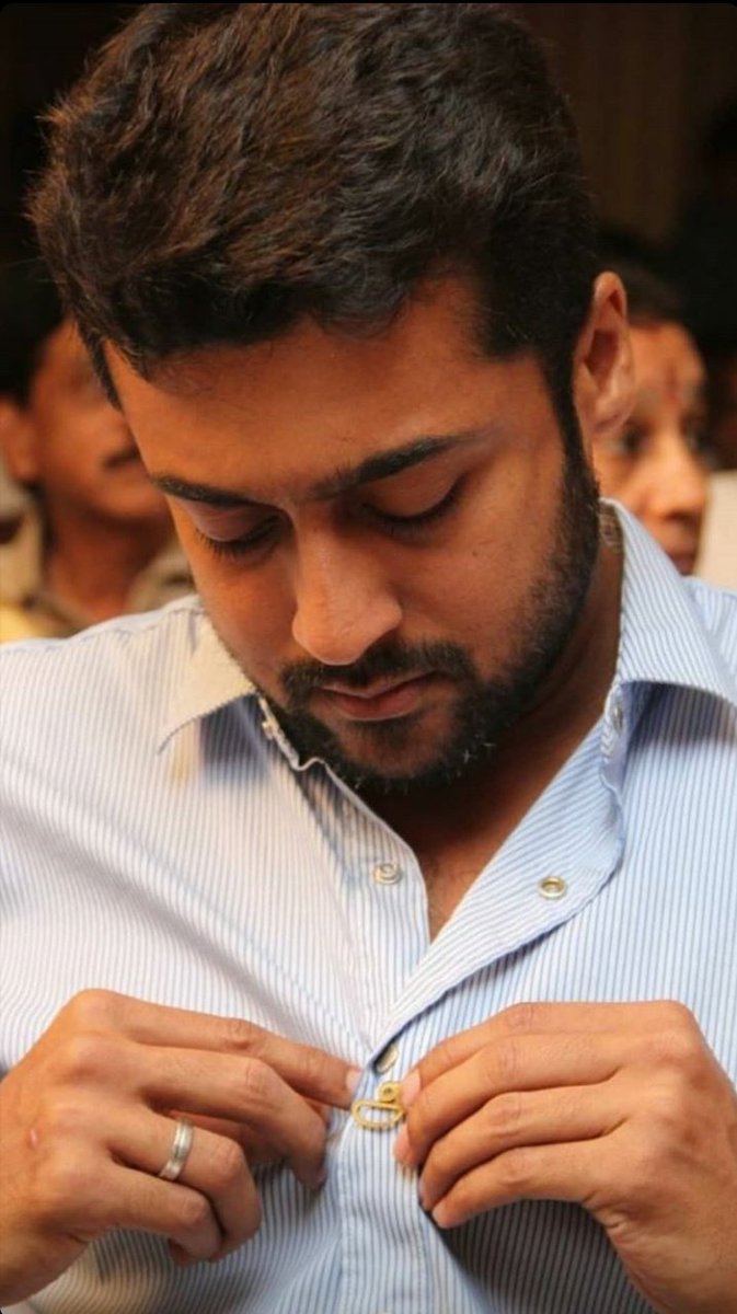 daisy2sunshine_'s tweet photo. Happy birthday Thalaiva @Suriya_offl #HappyBirthdаySuriya #AgaramFoundation #ManWithGoldenHeart💜✨ https://t.co/e0ohM1oEVC