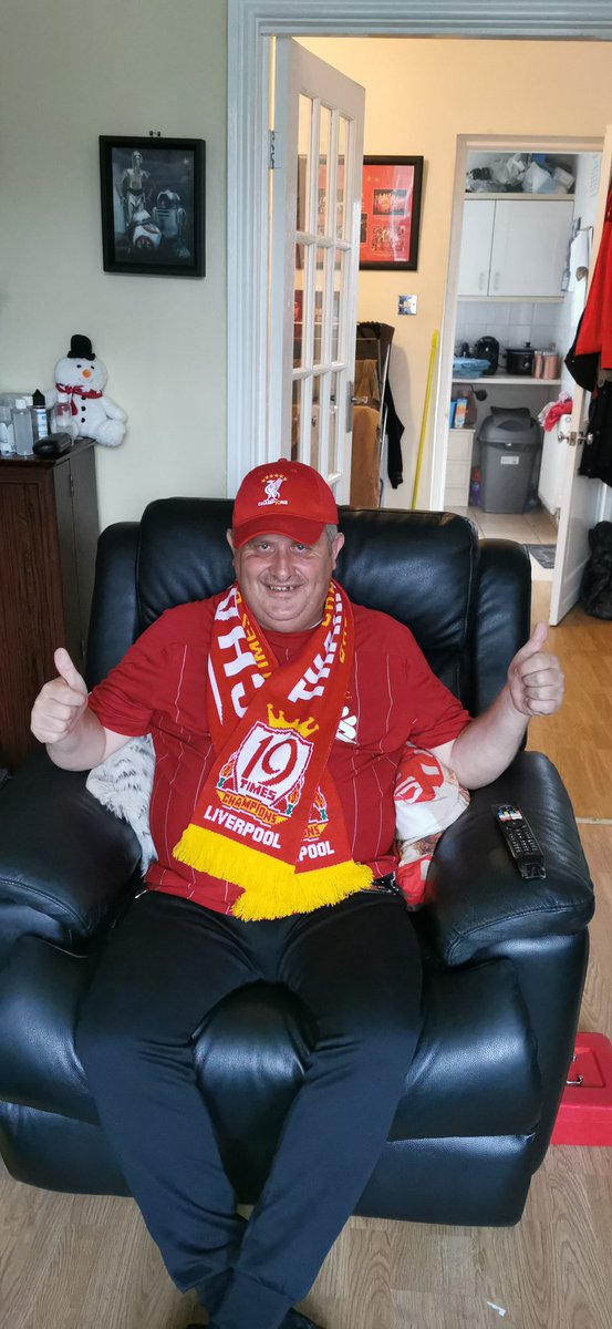 boss_time's tweet photo. Paul who I support ready for the Champions #YNWA  #LFC #CAMPIONI @MarkCrouch5 @mencap_charity https://t.co/G6O5pD58yC