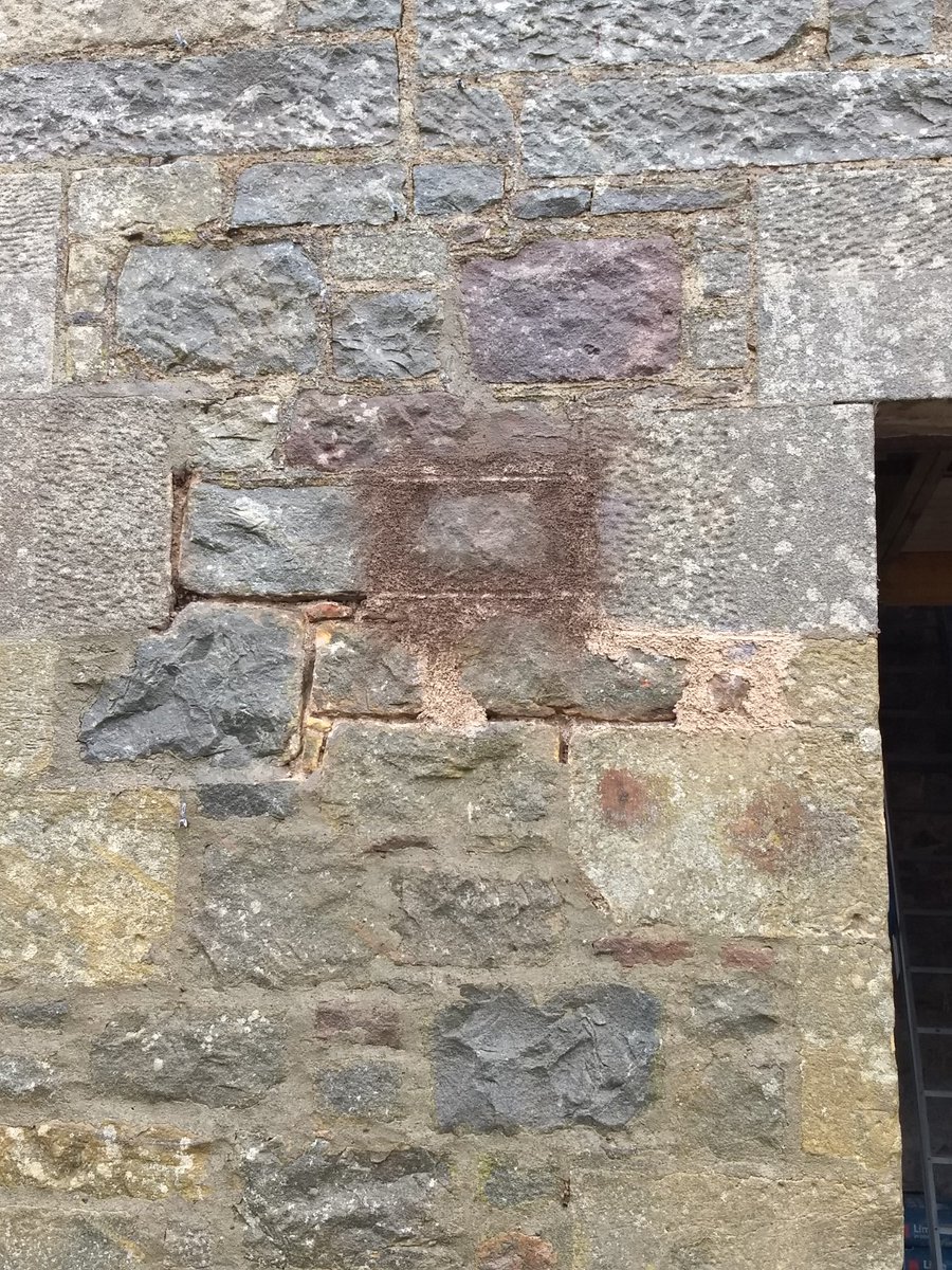 TimMeek8's tweet photo. Functional cherry cocking; hairy mortar. Left bits of tile, stone and where the joint gets narrow, jamming in slate. Hairy mortar folds around the cherry. Top right; jamming cracks. Btm right; ruled flush finish. Still damp. Needs redder sand. Get the idea? https://t.co/CzTQ03sZ06