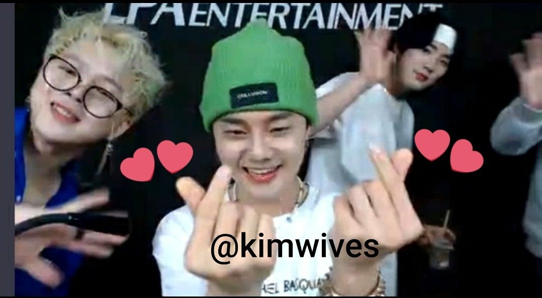 KimWives's tweet photo. 😏 200 days
That's an achievement 
😘 Here's to the next 200 days
Love you 💚

#200DAYSWITHDUSTIN
#더스틴_데뷔200일_축하해

#DUSTIN #더스틴 #Thestan 

HAPPY 200 DAYS, DUSTIN! 💚
데뷔 200일 축하해요 더스틴! 💙
@DST_OFFICIAL_ https://t.co/pHiDhgQeOv