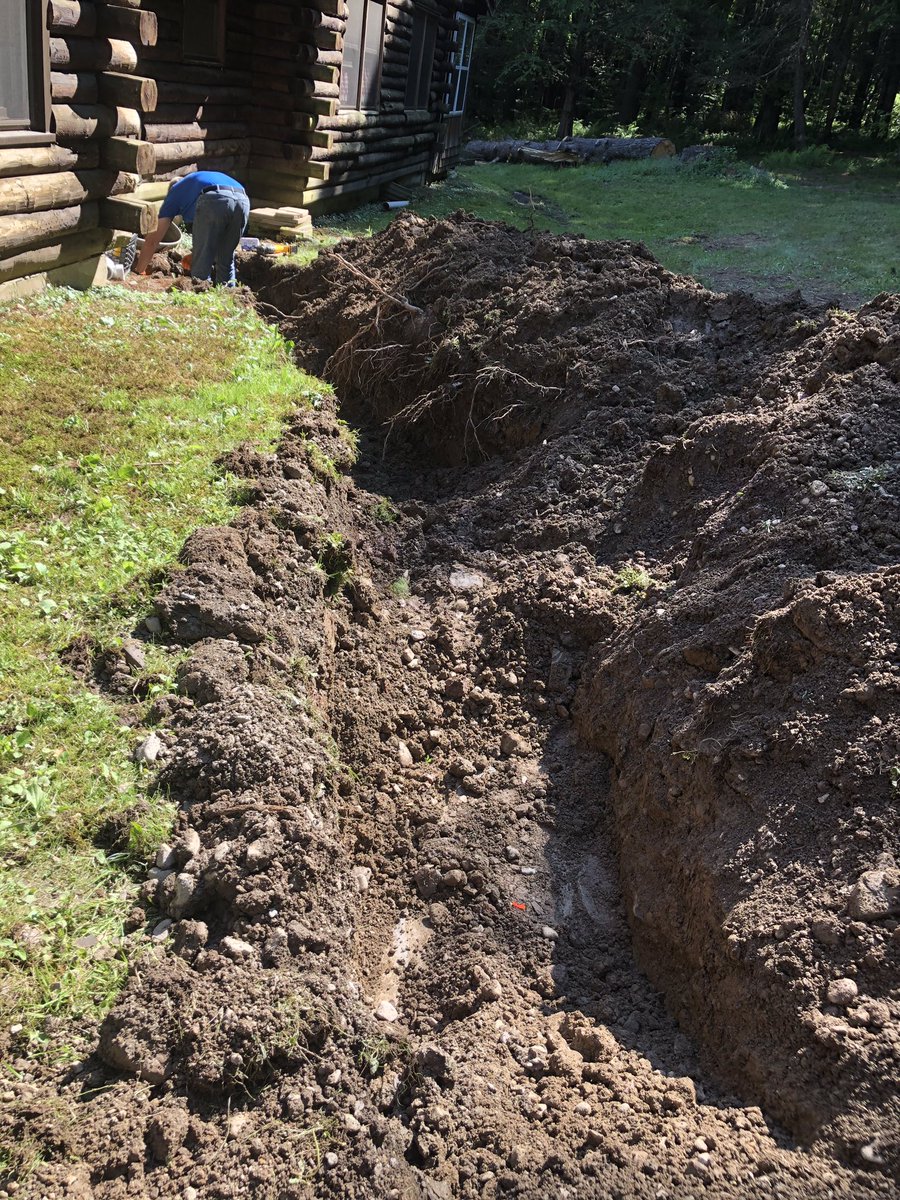 DirectDrainage's tweet photo. Putting in a main line replacement. One of the many services we can do. Give us a call at (631)472-0677. #directdrainage #suffolkcounty #longisland #supportlocalbusiness #IAOWTS #reclaimourwater #savingourgroundwater #nitrogenreducingsystem #yourcesspoolssolution https://t.co/8twgXodbQs
