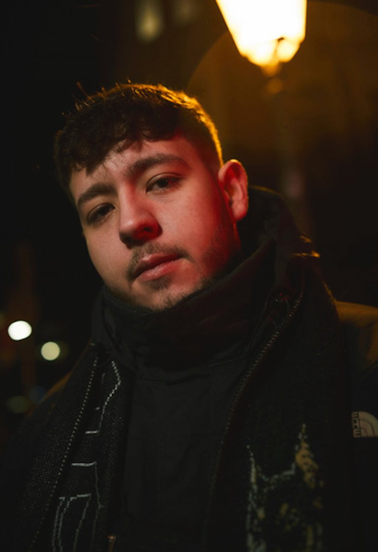 "Wenn ein Künstler darüber rappt, dass er jede Woche zwei Kilo Kokain verkauft und das wirklich macht, dann ist das Teil seines Lebens." – Was #TomHengst außerdem über #Suchtmittel in Tracks denkt und was er allgemein von Konsum hält, erfahrt Ihr hier:
mzee.com/2020/07/tom-he…