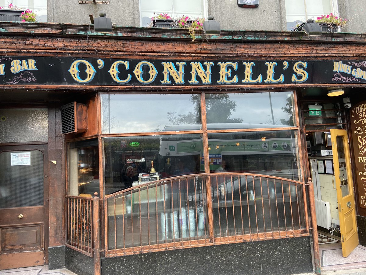 GalwayWalks's tweet photo. Great news today with the reopening of O’Connells Bar on Eyre Square #Galway with Dough Bros Pizza and Handsome Burger serving up their very best fare. Walk-ins welcome - booking advised. Phone 091-563634 Info@oconnellsbargalway.com &amp; Facebook. Open 5pm daily. #MakeABreakForIt https://t.co/w5iaYW2hXd
