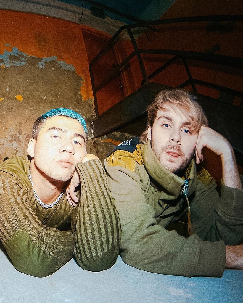 Tha5SOSFamily's tweet photo. .@5SOS #MTVHottest 5SOS https://t.co/2NiyYv7xgs
