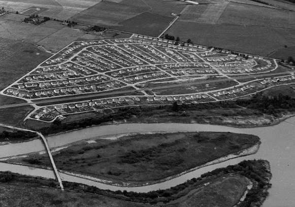 An influx of workers and families moved into Sea Island’s newly-built community of Burkeville, named for Boeing Aircraft of Canada’s President Stanley Burke.  #YVRBDAY