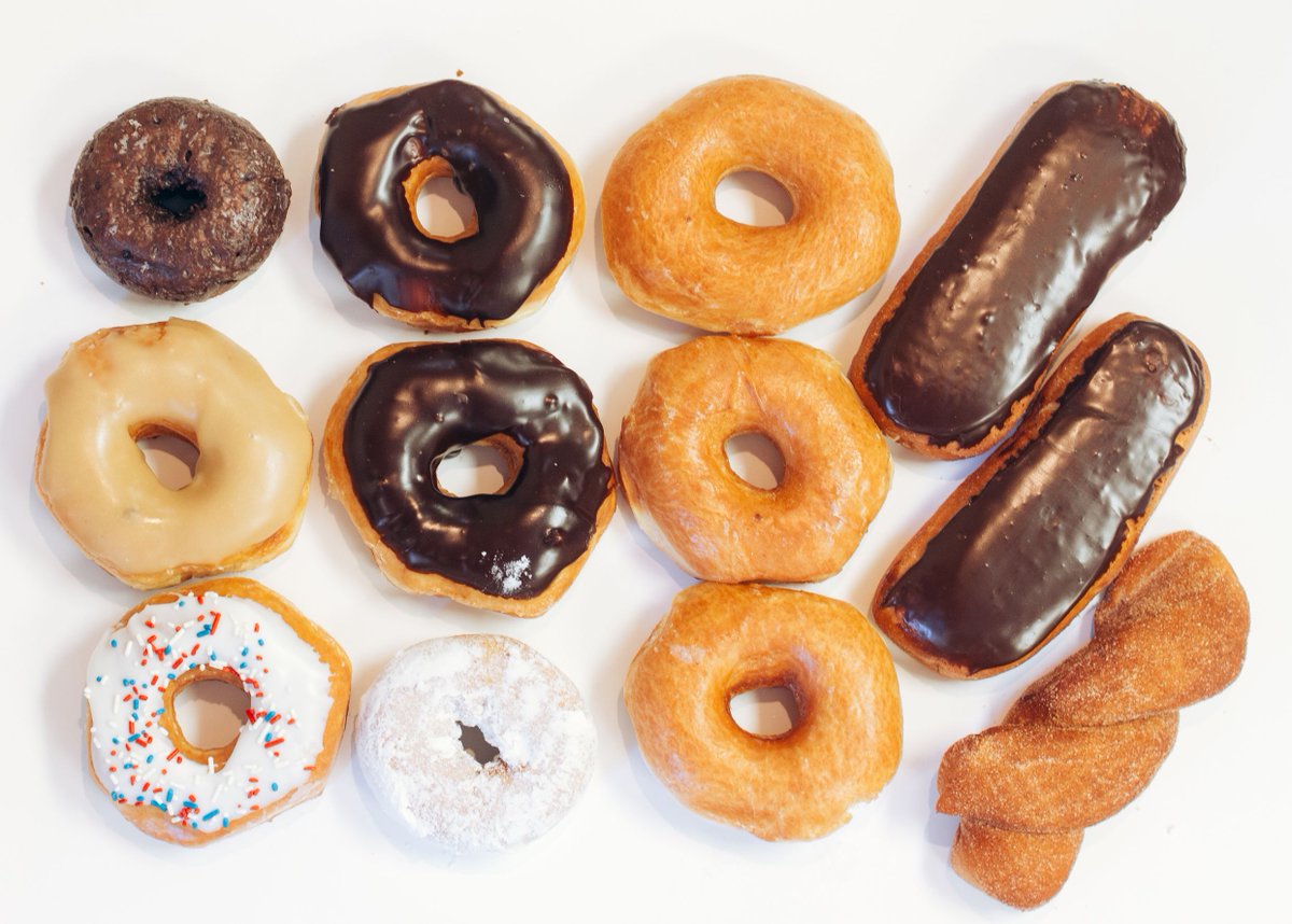 Pick up a discounted dozen every afternoon after 3pm for only $7.99! 🍩

#donuts #freshdonuts #kybakery #northernky #nky