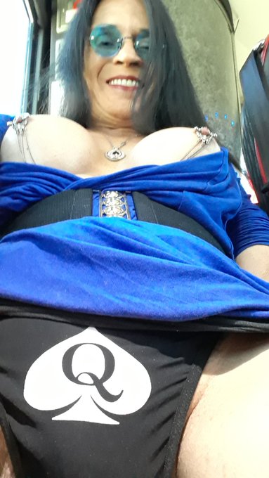 Bus trip! 😈 #JacquieBlu #BluDreamz https://t.co/J6dhiuyIxx<a href="/tag/jacquieblu"class="tags">#JacquieBlu</a><a href="/tag/bludreamz"class="tags">#BluDreamz</a>