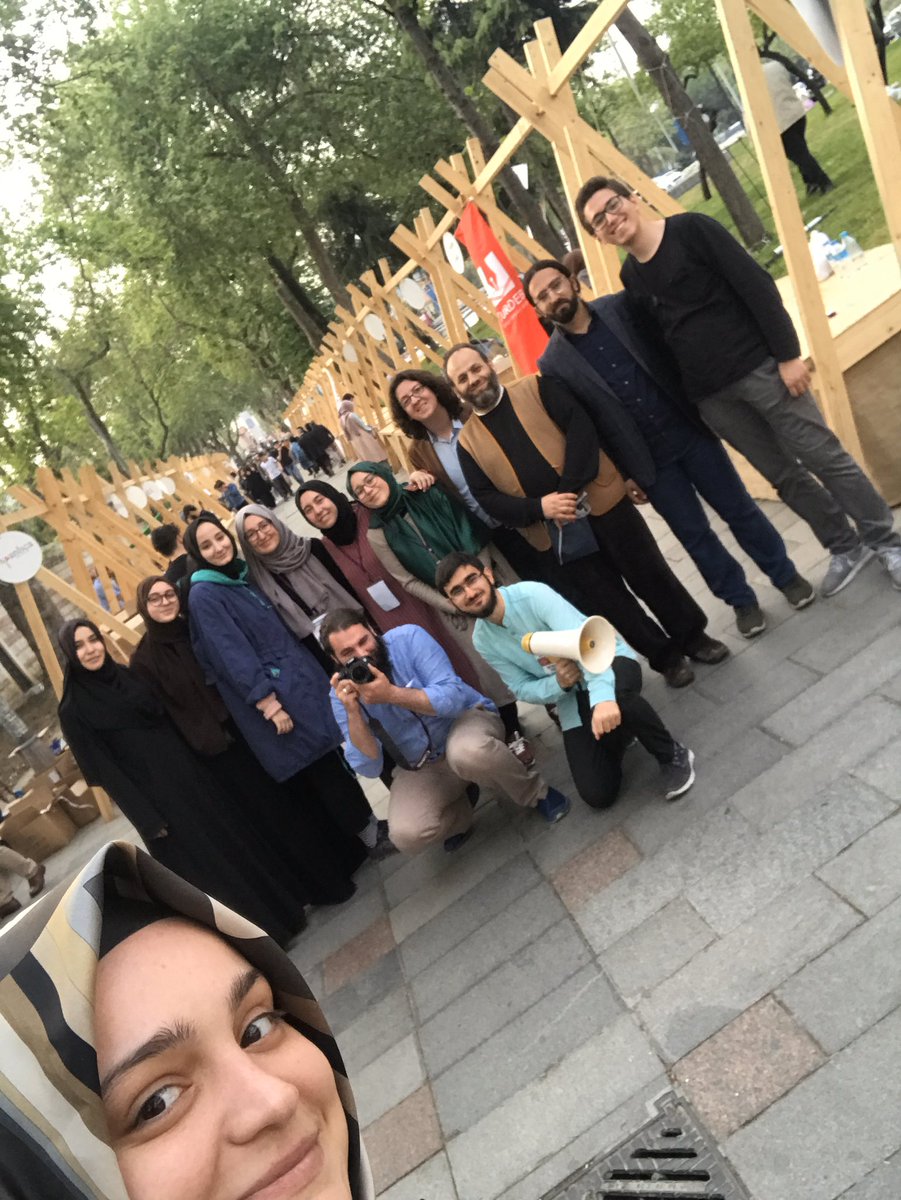 mevkumemine's tweet photo. Beraber son fotoğrafımızmış. Hep iyilikle güzellikle ve tebessümle yad edilecek bir Asım abi geçti bu dünyadan.. https://t.co/egPlZCPkMk