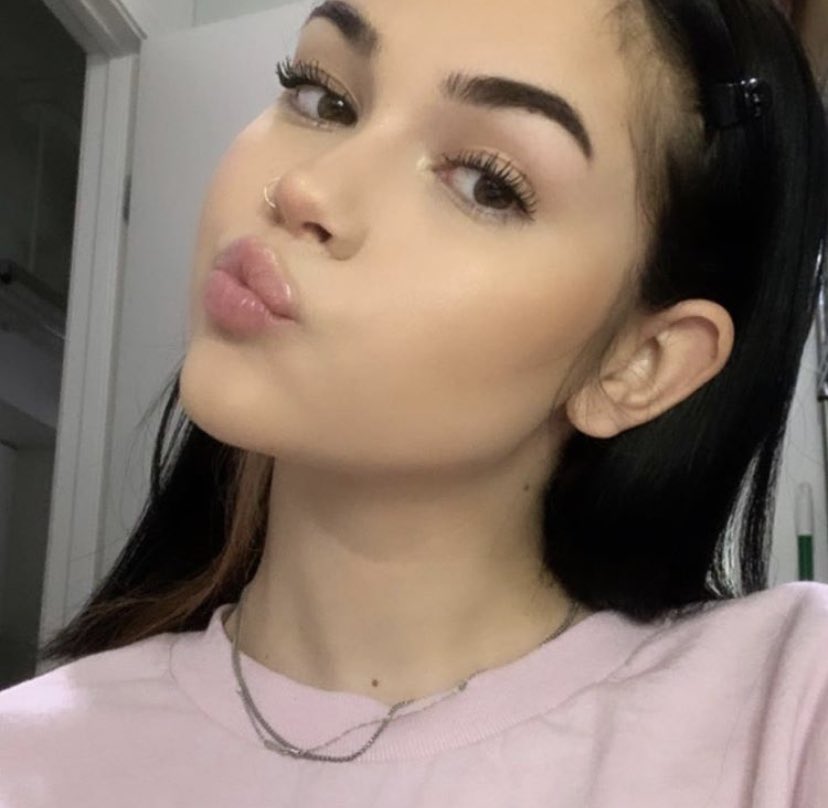 HannahGZLS's tweet photo. IM SO HORNY COME AND PLAY WITH ME🥰 #horny #slut #pussy #wet #cum #porn #sex #teen #girl #bigass #tits #squirt #sexy #thot #nudes #nudes4sale #livecall #cute #sweet https://t.co/ePikDszPWn