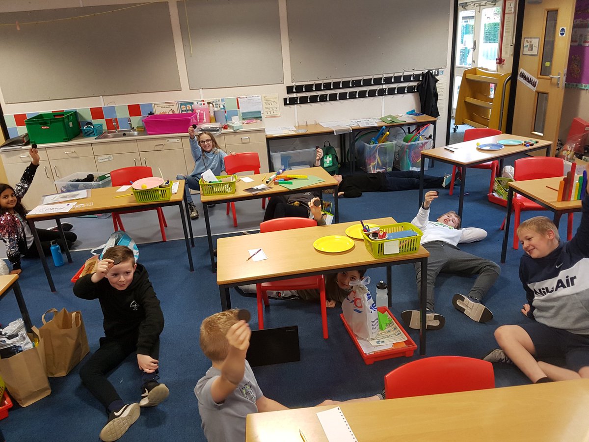 TyntesfieldCP's tweet photo. Ah a great last day today with my lovely Pineapple Peeps. We had some silly fun playing games.  The best was -  place an Oreo thin on your forehead and using only your only face, move it to your mouth and eat it. Win win! Jacob said lying down was best but I didn't believe him. https://t.co/N1pEMgp6bP