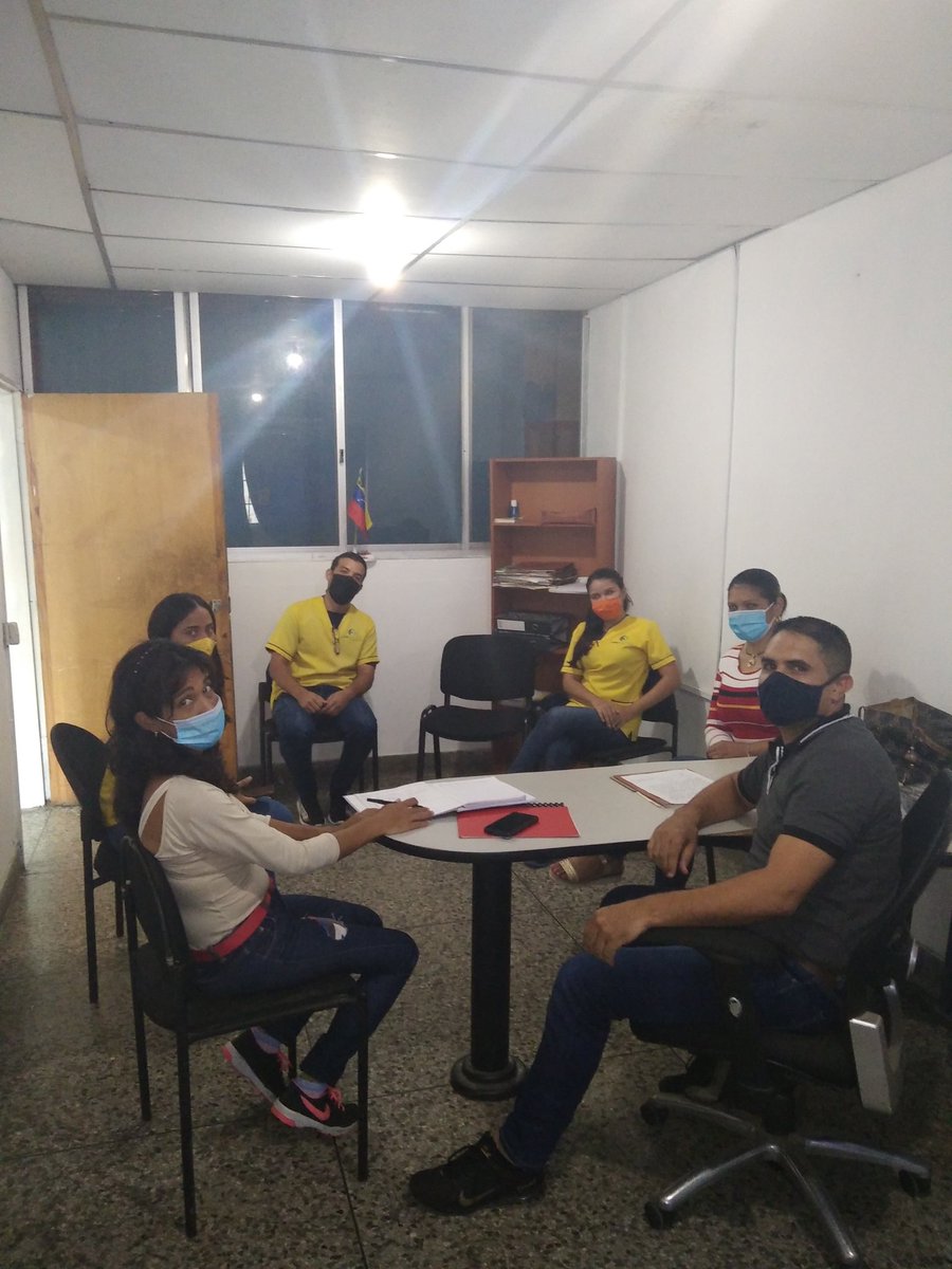 inpsaselapure's tweet photo. Con precaución, con amor, con ética y vocación, en medio de un riesgo Biológico mantenemos las puertas abiertas de la Geresat Apure, todo en virtud del compromiso que tenemos con la masa laboral @NicolasMaduro @eduardopiate2 @geovannireuma @RCarrizalezPSUV @dcabellor https://t.co/lfa7fzq8JF