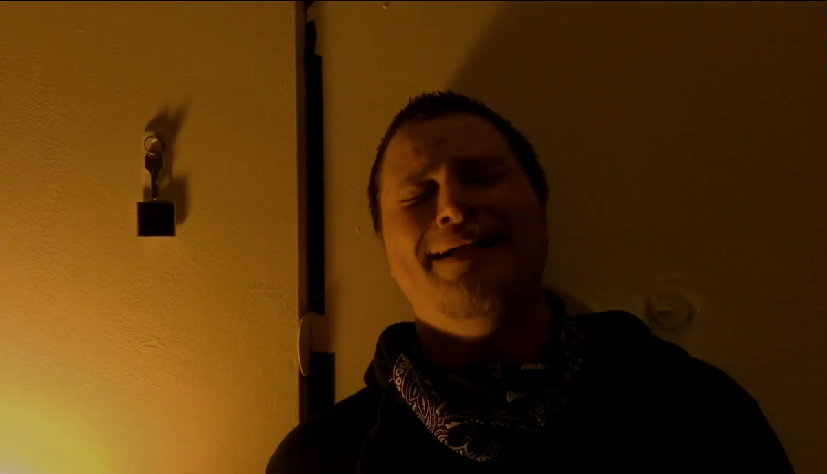 John_F_Flynn's tweet photo. Hey everyone! 

My brother and I got bored in quarantine and decided to make a short film—NEW BODY!

We used lamps, bandanas, rubber bands, an iPhone, a laptop and ~our imaginations~ 

Hopefully, it should be a nice little distraction. Enjoy!

https://t.co/IRbuVFy325 https://t.co/nl6x2FJaYy