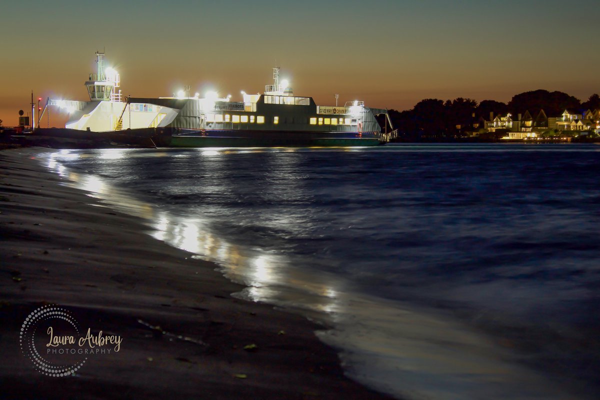 laura_aphoto's tweet photo. Sandbanks Ferry at dusk
#sandbanks #ferry #poole #travel #dusk #chainferry #dorset #studlandbeach #landscape #nightscape #longexposure #ocean #beach #canonuk #poolequay #boat #nightphotography #nightimages #night #pooleharbour #coastline #dorsetphotography https://t.co/cekeOGZqQP