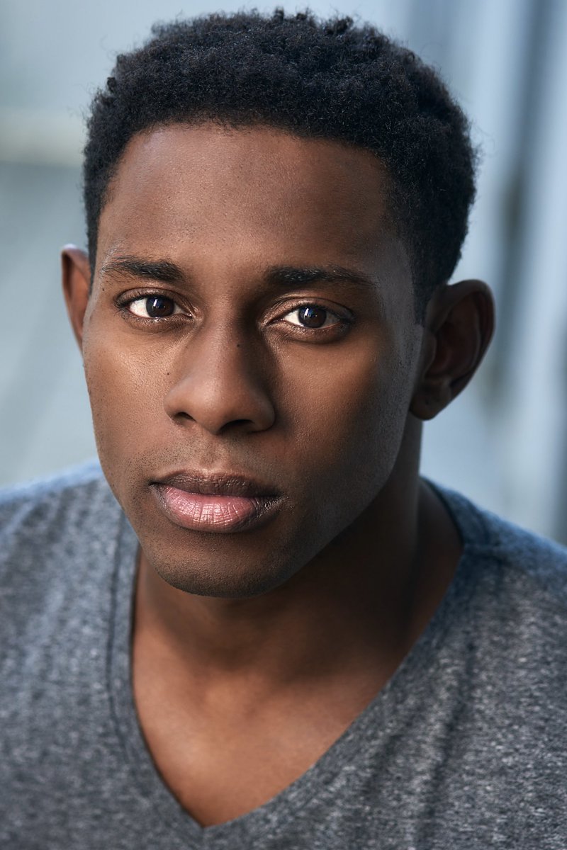 SmartHeadshots's tweet photo. I’m still shooting headshots for actors and business! Book your session today: https://t.co/txyC0od2Xj 😊 #actorslife #headshots https://t.co/olbF8WCqnR