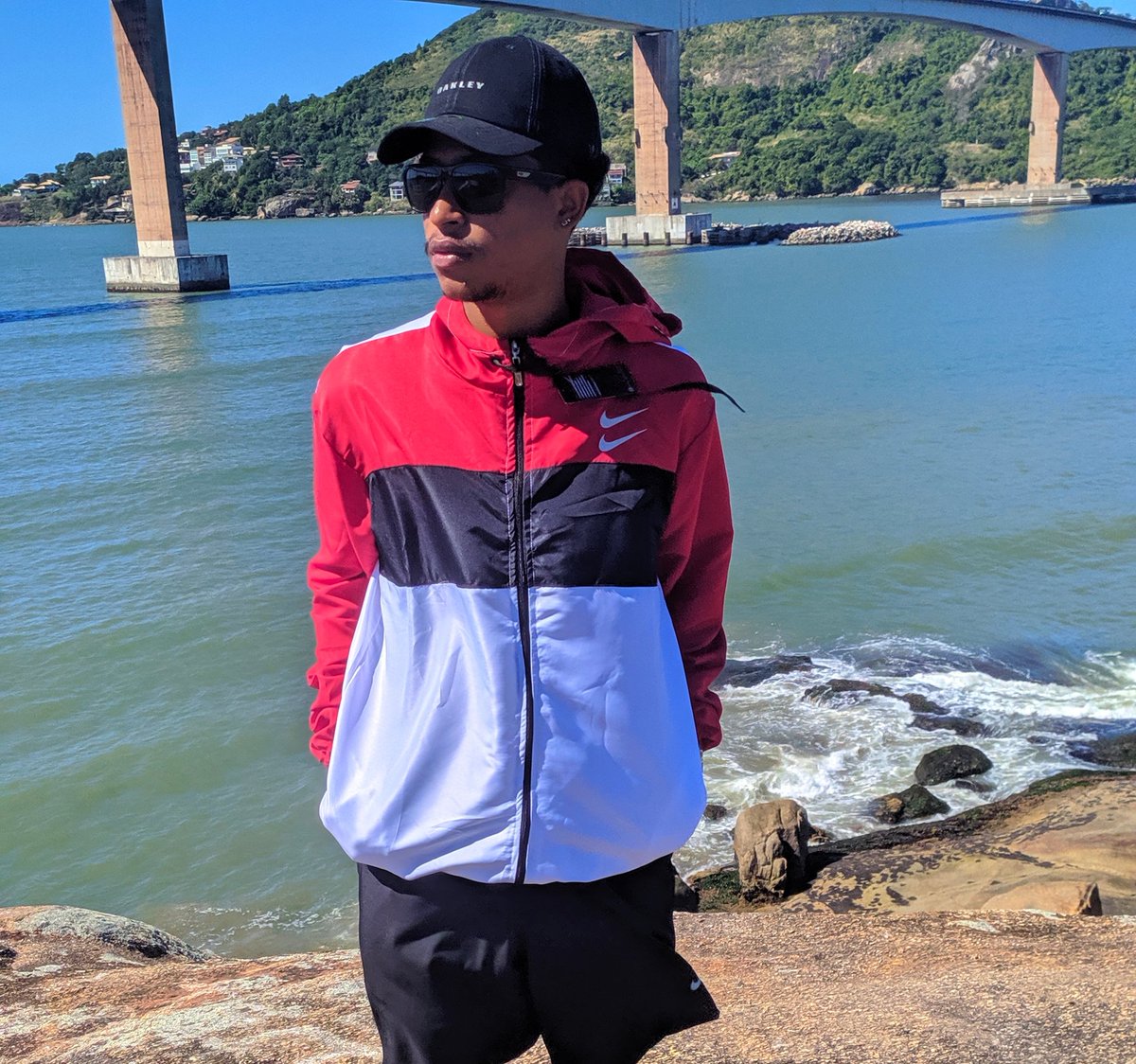 estilocapixaba's tweet photo. Trazendo mais novidades para vocês 🔥🔥
.
.
#lojavirtual #lojacapixaba #vemcomasnotas #vemnamelhor #cortavento #boné #capixabadagema #capixabanomundo https://t.co/SKk6u3yWMc