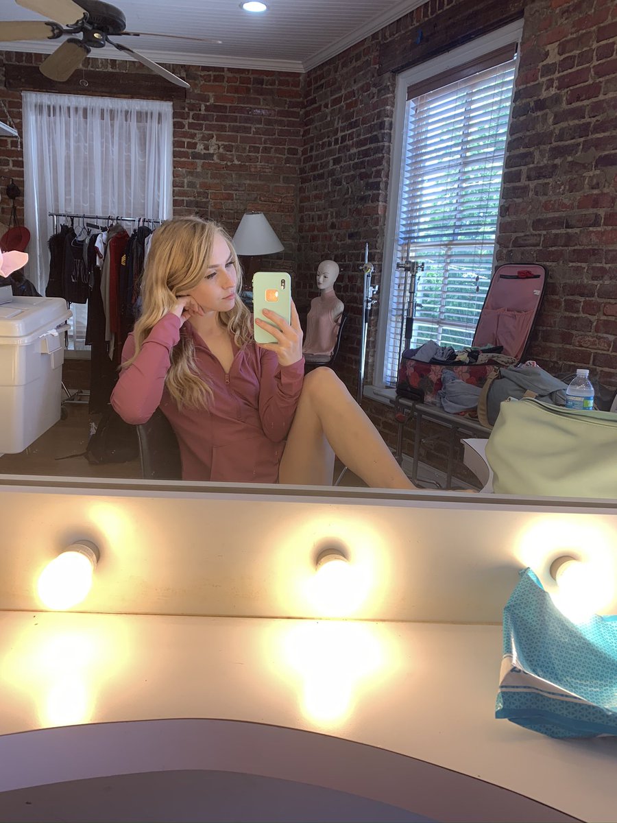macy_nikole_'s tweet photo. Itโs been forever since Iโve shot solo customs! I love shooting content for you guys, especially one on one clips!
Letโs make your fantasies come alive! Order your custom video today carolinamodeling0@gmail.com
#wedgies #footfetish #solocustoms #humiliation #domme #fetishmodel https://t.co/Sp15SoKIua