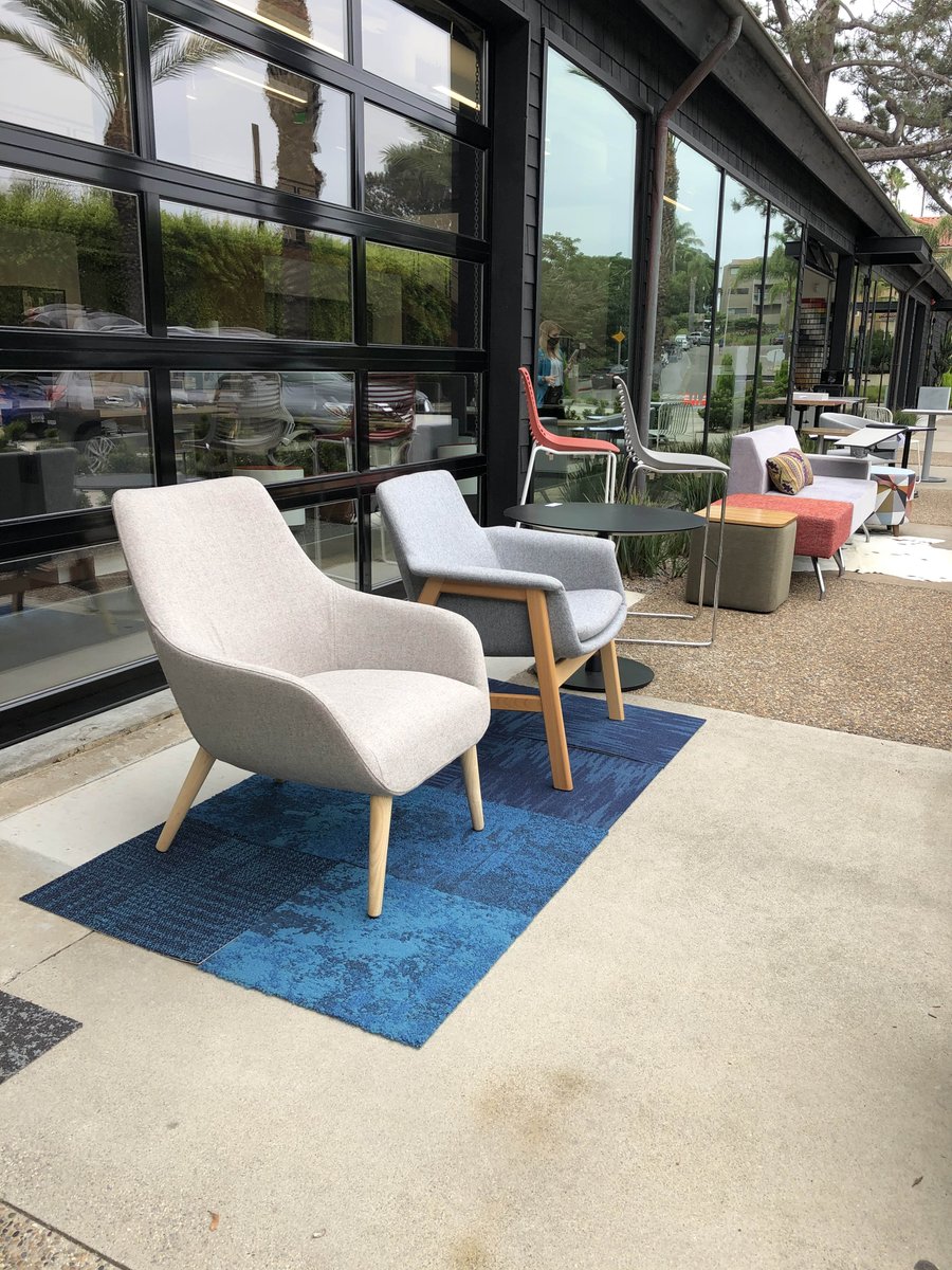 bcfurn's tweet photo. Conducting business outdoors today!
Our team partnered with a local design firm to put together an awesome #parkinglotproduct showing for a client this morning ✨
#bcofficeinteriors #productfinishes #safetyfirst #commercialinteriors #interiordesign #workspacewednesday https://t.co/l5PKfLxoHO