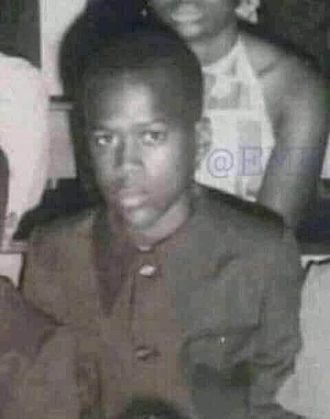 fredtshiyoyo's tweet image. Le #charisme est quelque chose d'#inné. Silencieusement la pendule est remise à l'heure.