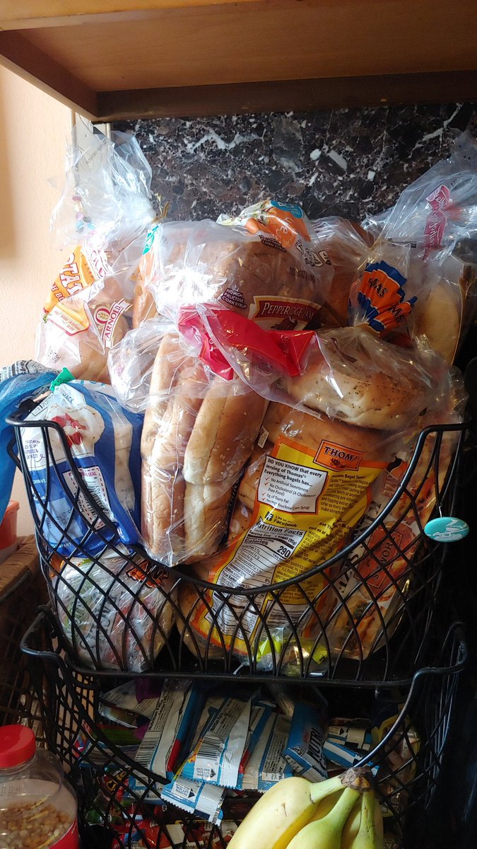 girogema's tweet photo. I just need to share somewhere how much bread is in this house. https://t.co/sXi7q3gB1x