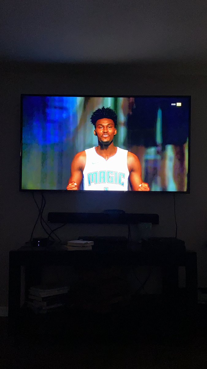 SixthManShow's tweet photo. It’s been far too long. I missed y’all, should we get it going? @FOXSportsMagic #MagicTVChallenge https://t.co/53hDuWkJnN