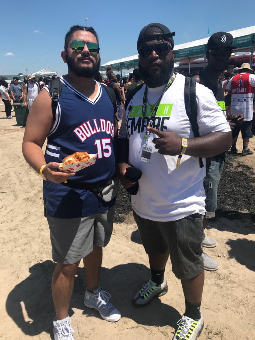 OochiChaleWale's tweet photo. When i say we ready for tonight, i mean it! #BornSinners #YoungSimba #GrownSimba #FallOff2020 @Dreamville @JColeNC https://t.co/R7k52HAmME