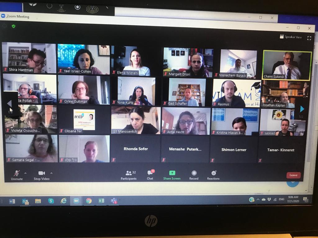 William_IaH's tweet photo. Next in line was a productive workshop on Virtual International Classroom!
#WilliamIL @William_IaH https://t.co/9TnMKWaczq