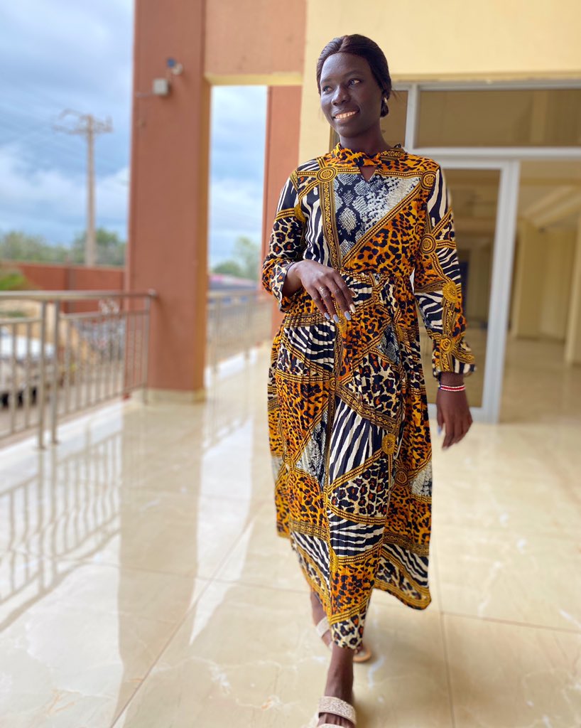 RebeccaBaranya's tweet photo. People saw me with this dress and started calling me names such as: 

#khartoumer 
#Abuba 🤦🏾‍♀️

Eh Junubin malu seyi, mushkila takum shunu 
Short dress de mushkila, long dress de kaman mushkila? 💣 

In this life just do what makes you happy and comfortable 🌹 https://t.co/u9vvAOpbKh