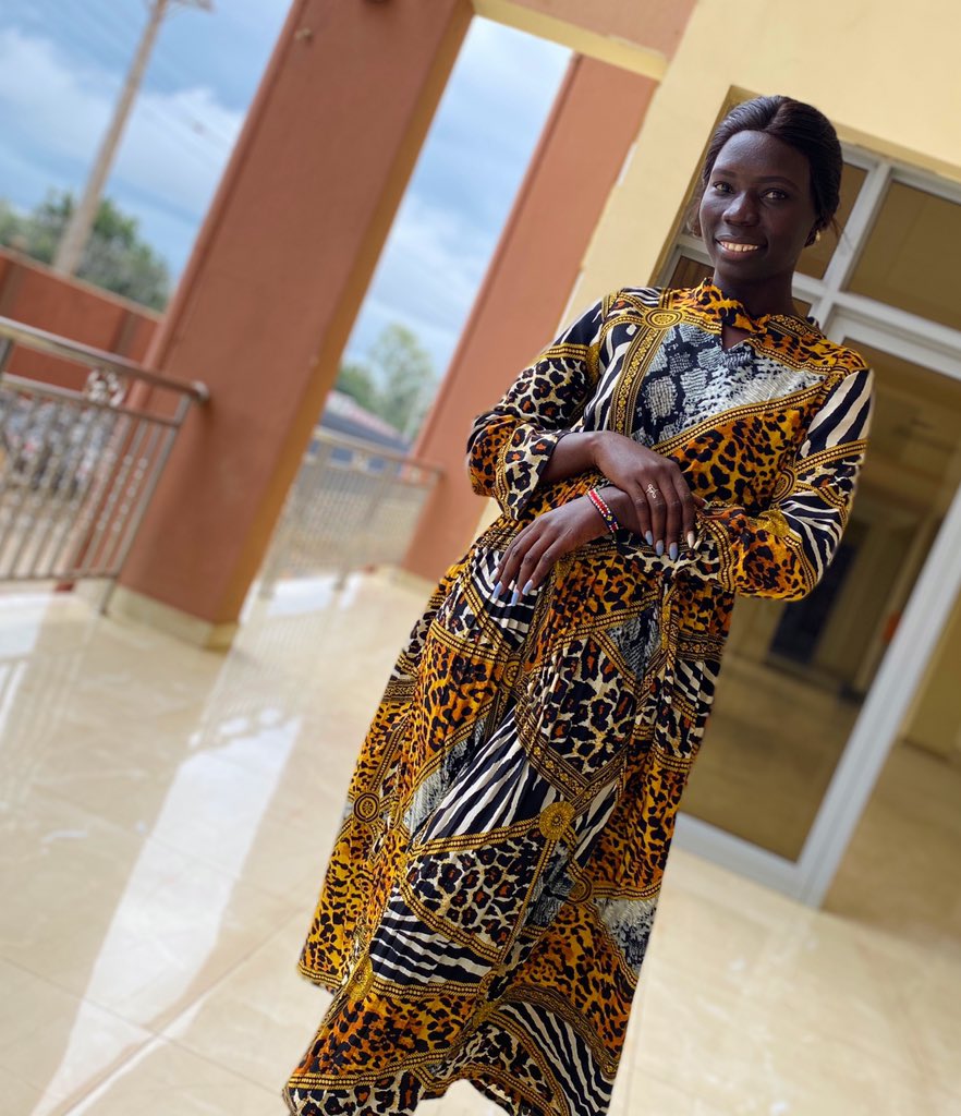 RebeccaBaranya's tweet photo. People saw me with this dress and started calling me names such as: 

#khartoumer 
#Abuba 🤦🏾‍♀️

Eh Junubin malu seyi, mushkila takum shunu 
Short dress de mushkila, long dress de kaman mushkila? 💣 

In this life just do what makes you happy and comfortable 🌹 https://t.co/u9vvAOpbKh