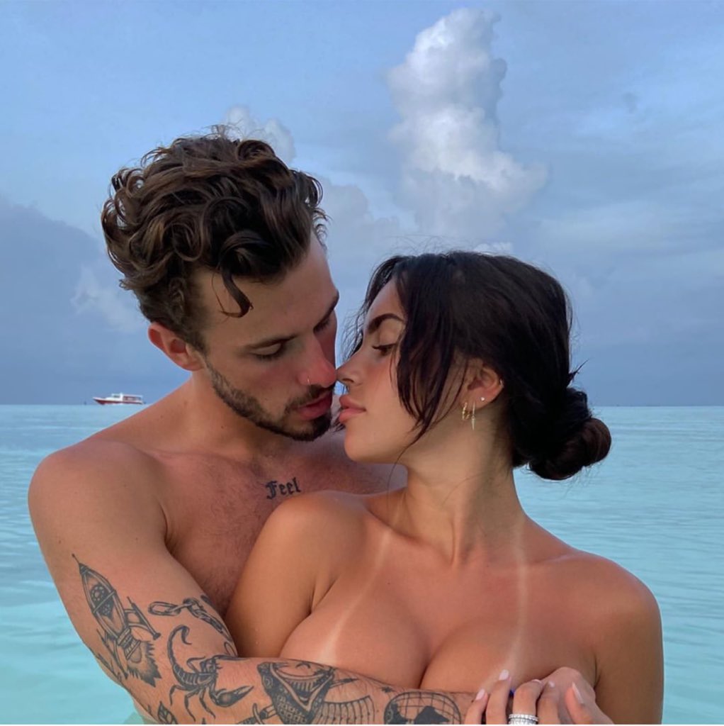 3relation tweet media