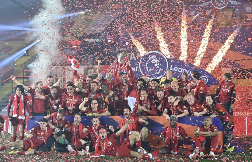 a thread of pictures of everyone with the trophy.