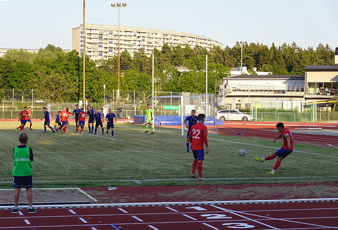 Täby Allehandas rapporter om Täby FK:s och IK Frej Täbys matcher i herrfotbollens Ettan Norra finns att läsa gratis på tabyallehanda.se. Bra och dåligt på den upprustade Tibblevallen.