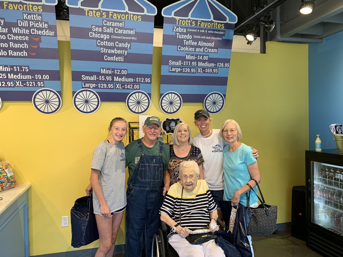 PopcornTriple's tweet photo. Aunt and Uncle in from Sherman and came to visit us at the shop! Also, it’s awesome be in a pic with my daughter, mama, and grandma - I’m blessed with loving support and a godly heritage! https://t.co/Cf8mZ2pN4E