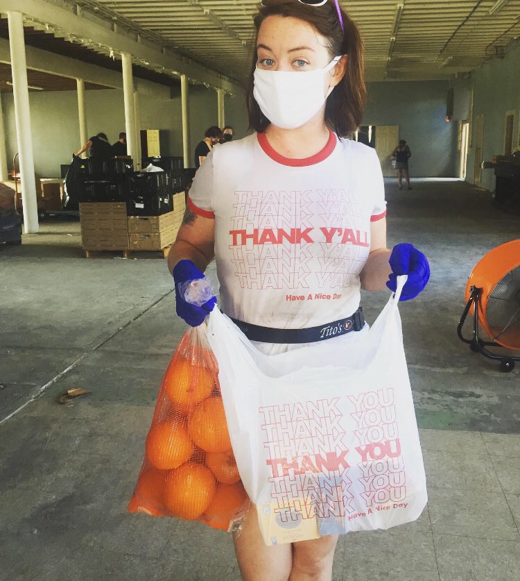 CultureAidNOLA's tweet photo. Now thatโs dedication! Our Volunteer Krewe is workinโ hard, in @dno__la style, to package up another round of free food for yโall! Swing through 1835 St. Roch Avenue starting at 6pm. Masks ๐ท available if you need one!
#cultureaidnola #nolafashion #freefood #volunteerkrewe https://t.co/mlG4z8L2BC