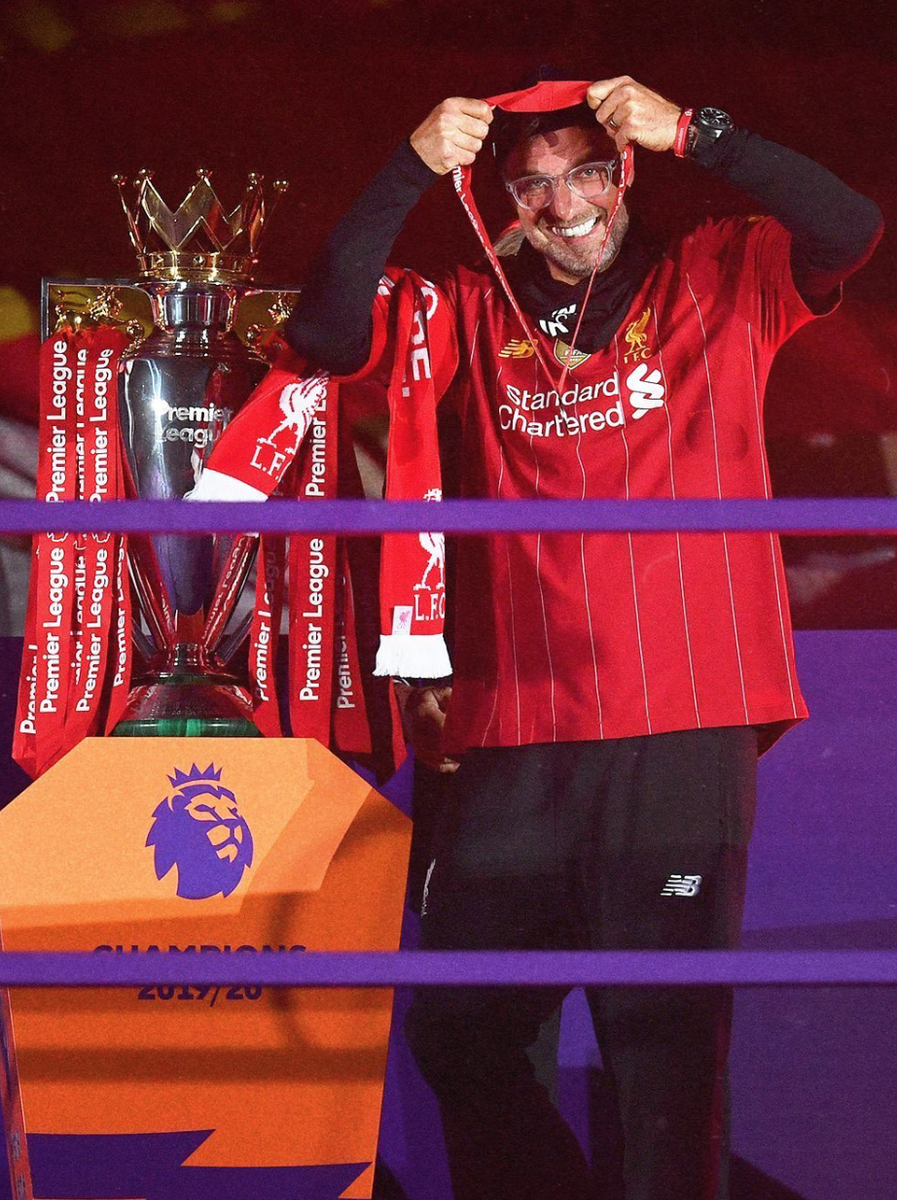 anfieldstandard's tweet photo. if anyones chats shit about Klopp this is photo im replying with https://t.co/iyKQPGvay1