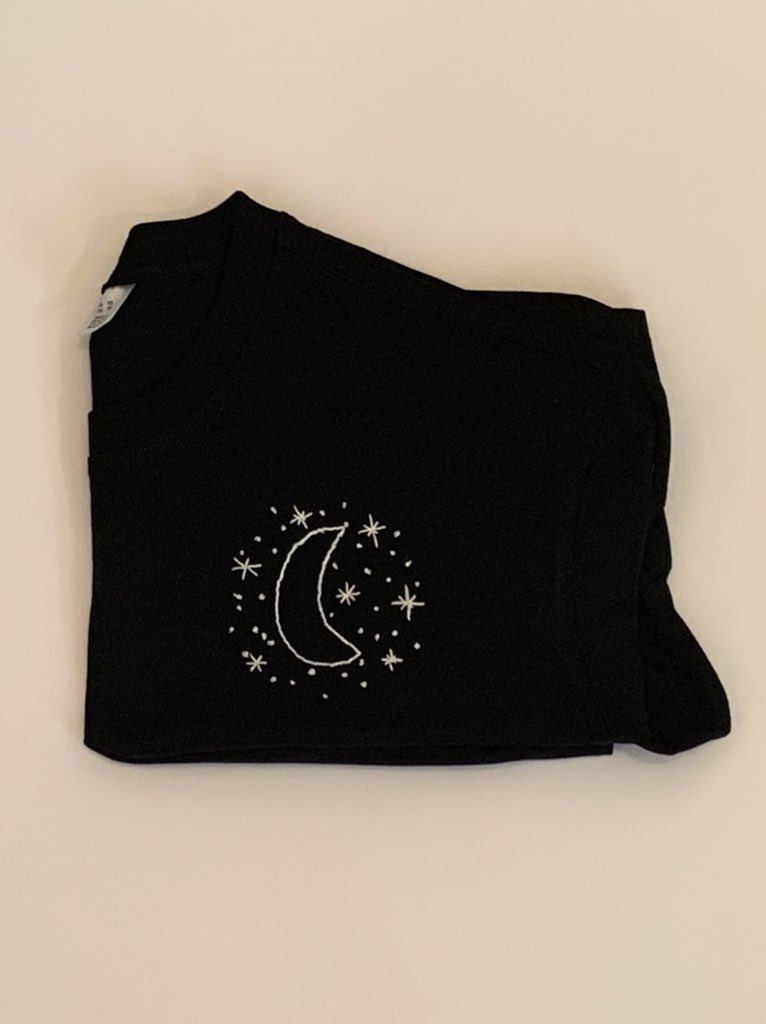 lydtester's tweet photo. Hi! Please RT this tweet, your RT could mean my next customer 😇 I’d love that. @sewlovelybylydia on Instagram, come and follow and check out my embroidery 🧵 #embroidery #handmade #customorder #giftideas #instagram #follow #retweet https://t.co/A0k9jYmLV2