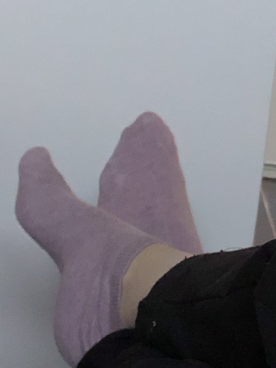 deesselyssandra's tweet photo. Envie d’écraser vos tetes, vos torses et vos couilles pour ensuite vous dépouillez comme les chiens que vous êtes. #moneyslave #findom #paypig #moneymiss https://t.co/GixrEYGX7k