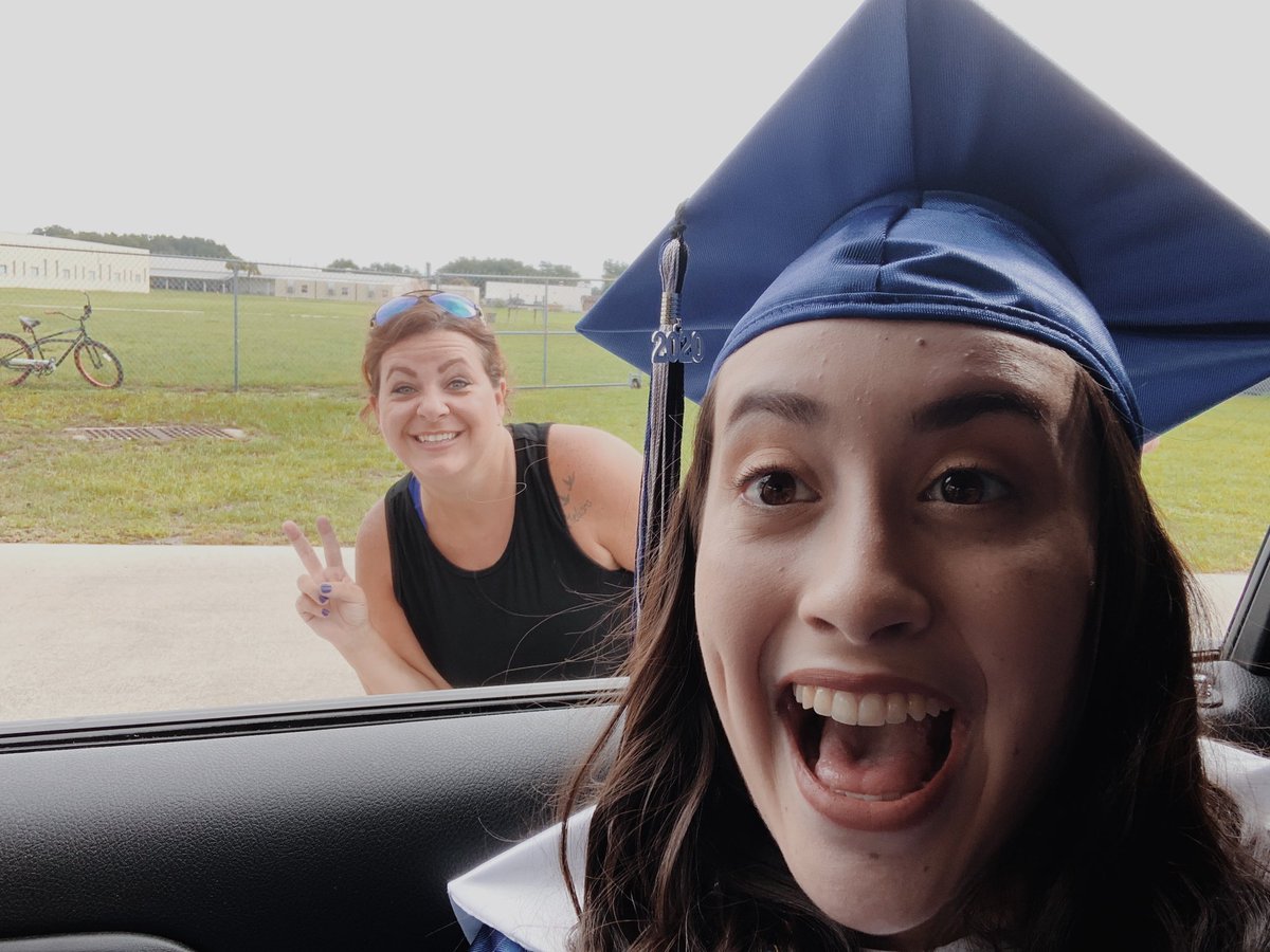nataliaf0rero's tweet photo. thank you for being there for me since day one!! we finally made it :) @RVHScheer https://t.co/RuGP797loo