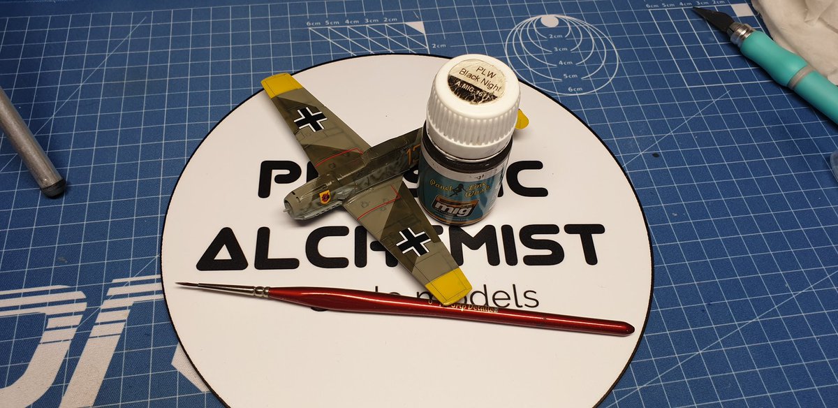 Plastic_Alchem's tweet photo. Let's get dirty. #ww2 #miniaturas #miniatures #172scale #plasticalchemist #plasticmodel #airfix #airfixmodel #scalemodel #scalemodelling #scaleaircraft #BF109 #modelismoestatico #modelismo #miniaturepainting #scaleplane #modelbuilding #militaryaviation #orlee #modelcraft https://t.co/2YFJTgZQx3