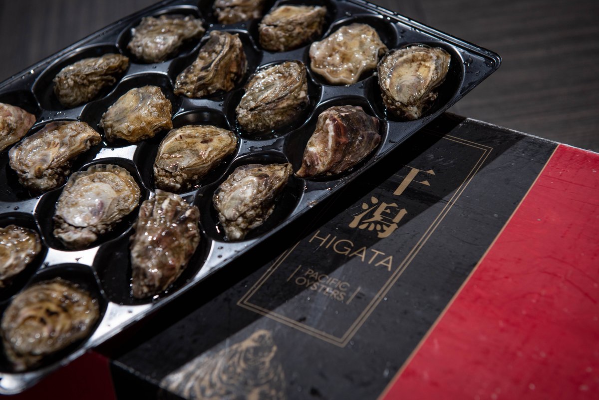 Enjoy our delicious oysters!  😋

 #californiafoodie  #eatsd  #bestfoodsandiego  #californiafood  #youstayhungrysd  #bestofsandiego  #osetrasd