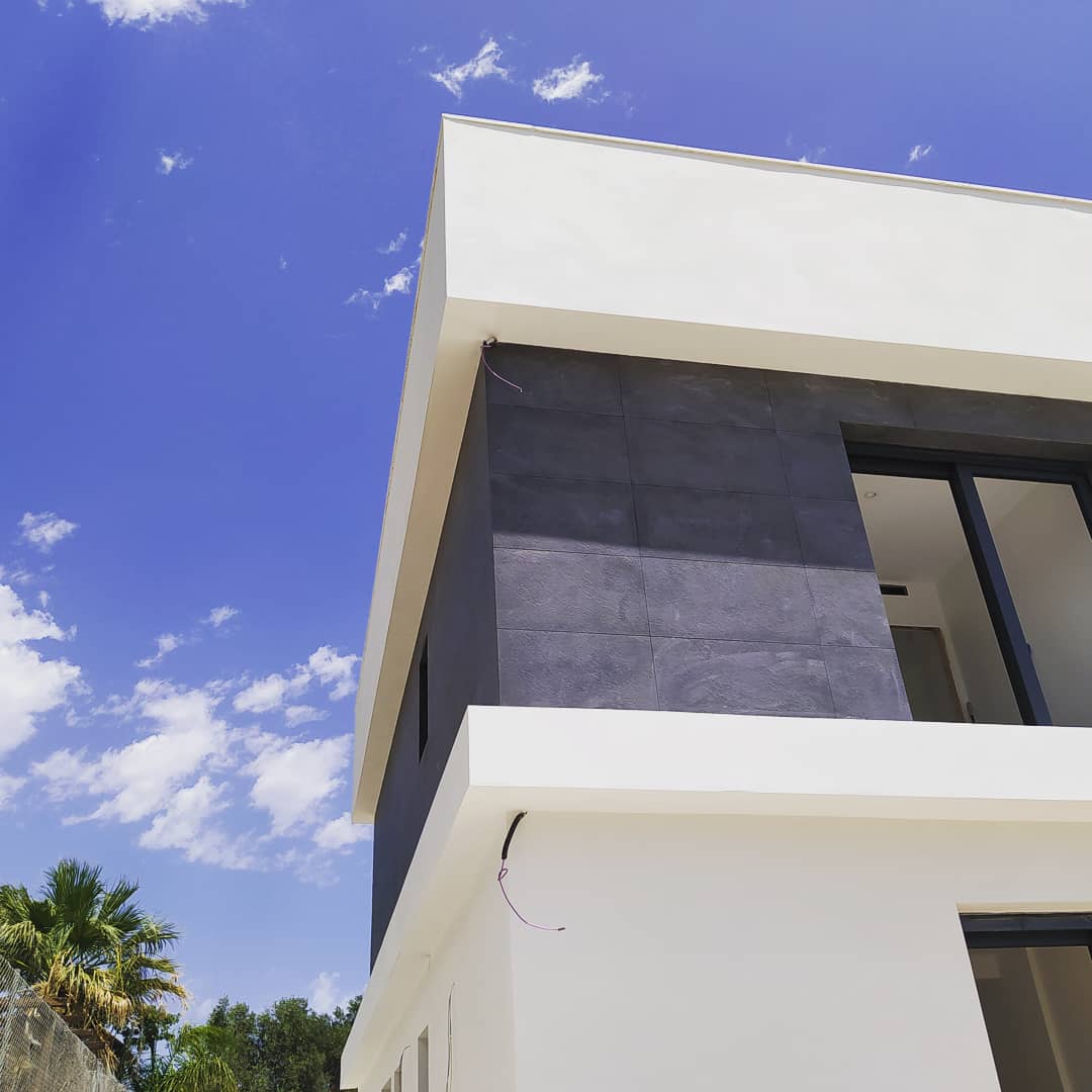 ArticaTecnica's tweet photo. Saca lo mejor de cada rincón, de cada situación y todo irá mejor de lo que pensabas.
#fasefinal #arquitectura #arquitectotécnico #vivienda #unifamiliar #chalé #construcción #sanjuan #alicante #golf #playa #casa #hogar #blancoynegro #fachada #ventana #aplacado #monocapa #ATpower https://t.co/EoSvkNiiNR